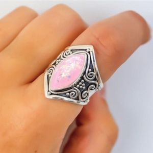 🧚‍♀️Large Boho Pink Moonstone Ring (925)🧚‍♀️